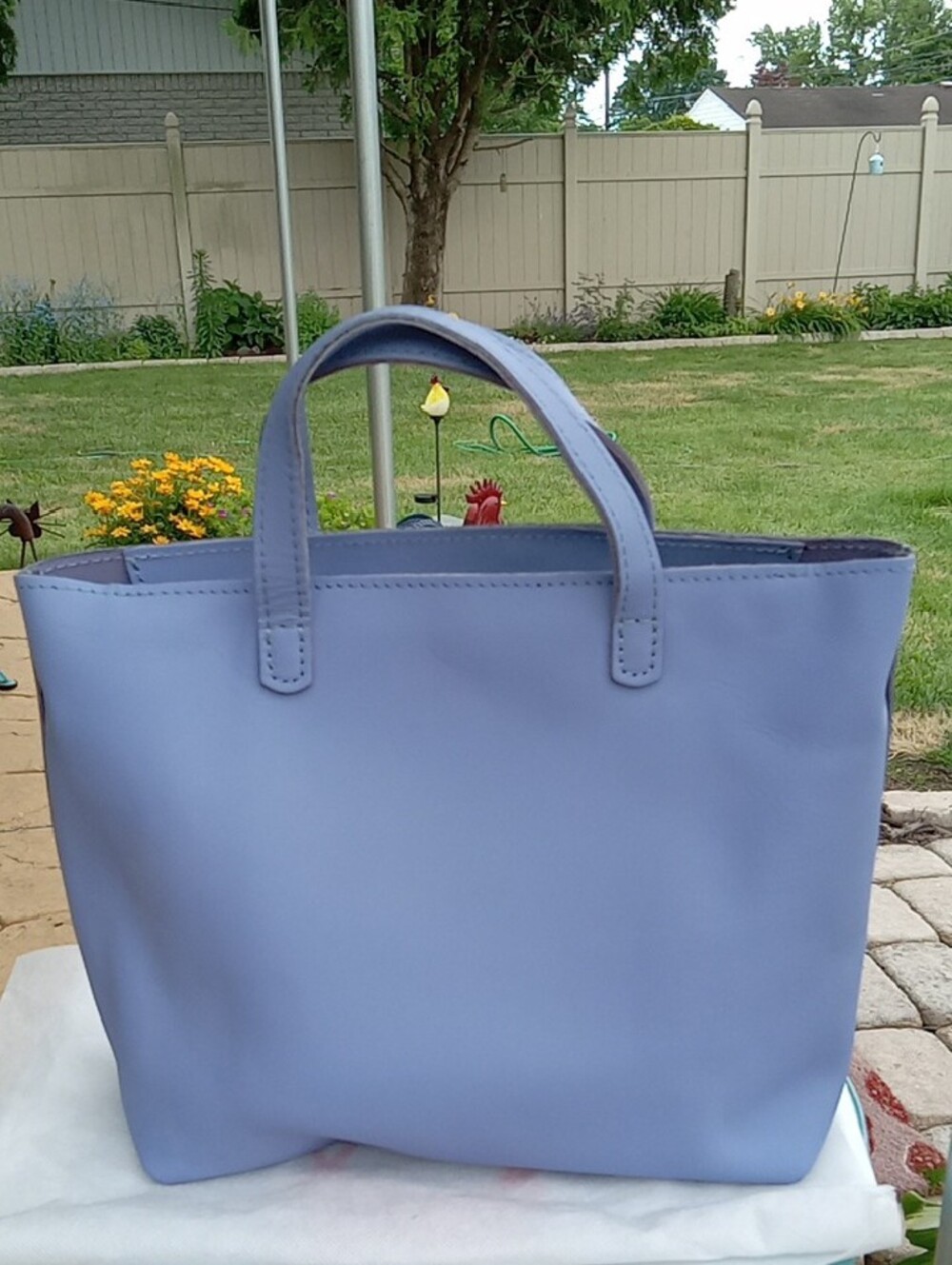 Gorgeous Portland Leather Crossbody Tote Med. Jacaranda Brand New - Picture 3 of 7
